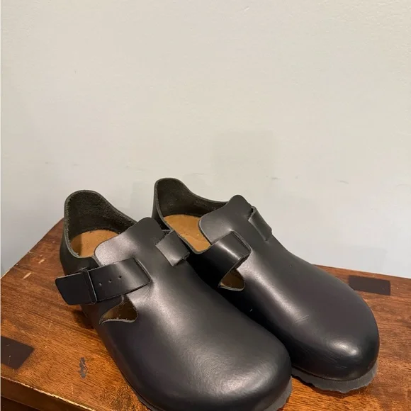 Birkenstock Boston Black Leather Clogs, size 39 - Picture 2 of 6
